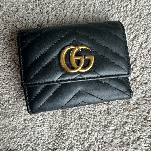 Gucci Marmont Trifold Wallet - Picture 2 of 4